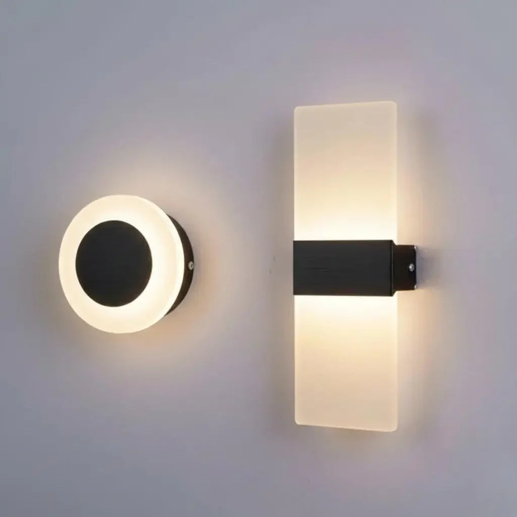 Minimalist Wall Sconce in Acrylic Modern Lighting