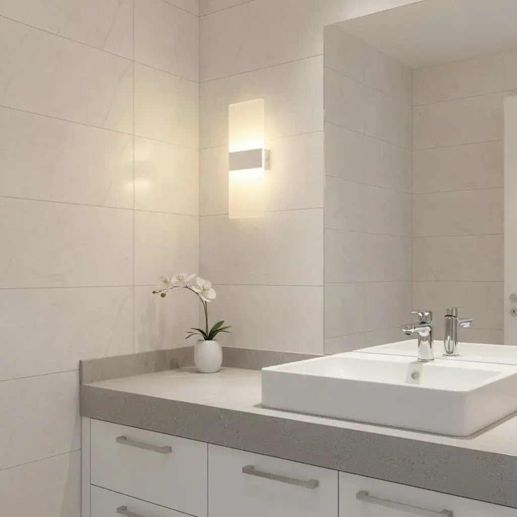 Minimalist Wall Sconce in Acrylic Modern Lighting